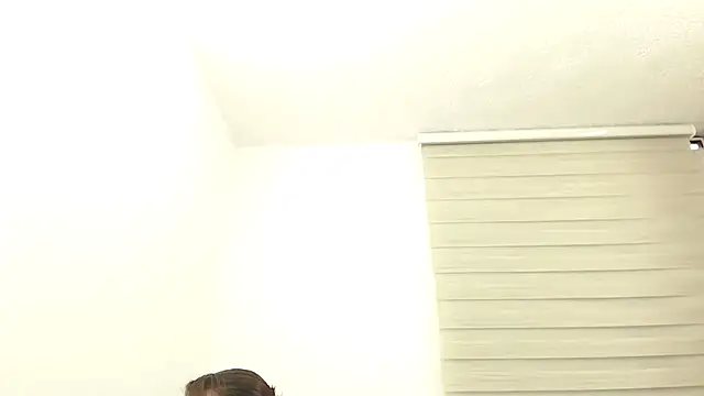 Snapshot of picaes8 chatting on February 7, 11:36 am picaes8 online show from February 7, 11:36 am