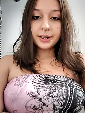Snapshot of Maiden-Hot chatting on July 11, 10:55 pm Maiden-Hot online show from July 11, 10:55 pm
