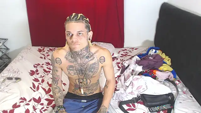 hot man05 online show from February 3, 9:18 pm