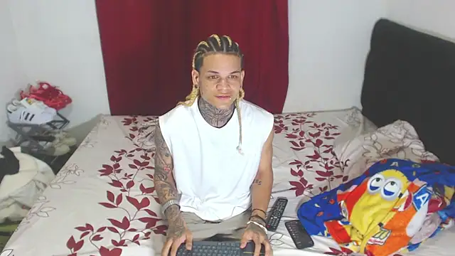 hot man05 online show from February 18, 11:30 pm