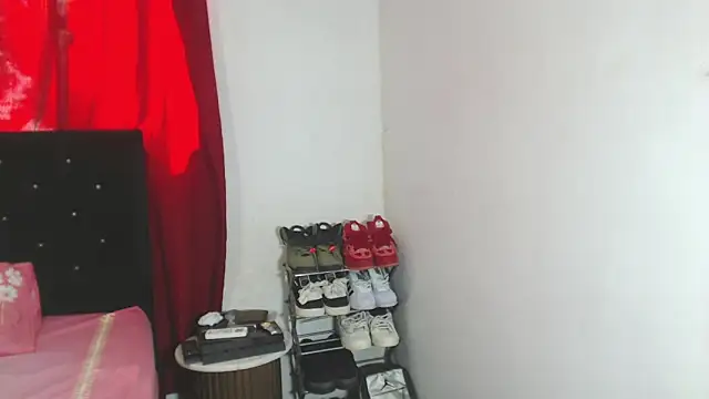 hot man05 online show from March 6, 7:43 pm