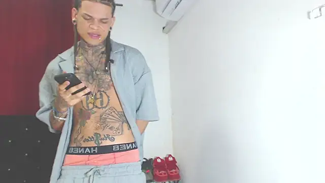 hot man05 online show from March 8, 7:49 am