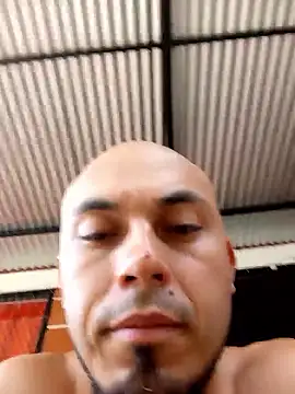 Snapshot of Jean18060 chatting on January 12, 1:27 pm Jean18060 online show from January 12, 1:27 pm