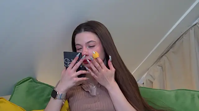 AmeliaFlares online show from March 15, 9:38 pm