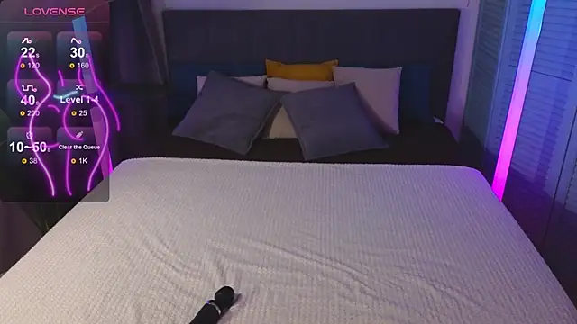 CaseyCraig online show from April 14, 3:40 pm