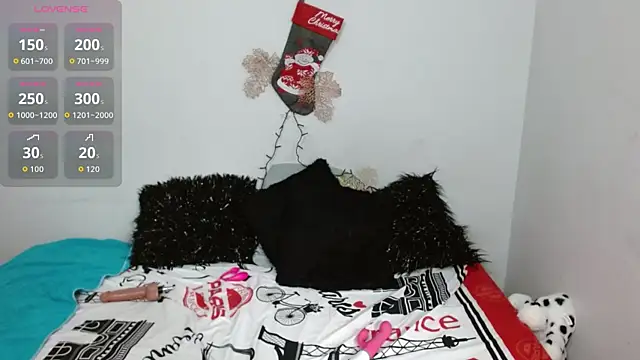 Snapshot of Lunasquirt1985 chatting on December 18, 5:41 pm Lunasquirt1985 online show from December 18, 5:41 pm