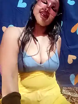 Snapshot of Sweety4u97 chatting on February 18, 11:08 pm Sweety4u97 online show from February 18, 11:08 pm