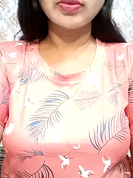 Snapshot of Sweety4u97 chatting on October 7, 3:25 am Sweety4u97 online show from October 7, 3:25 am