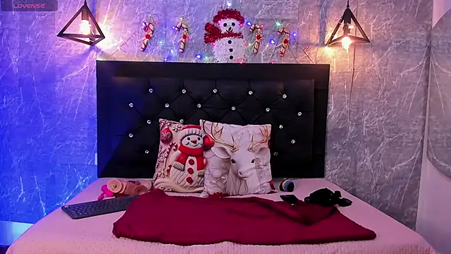 emberhodson online show from December 2, 12:10 pm