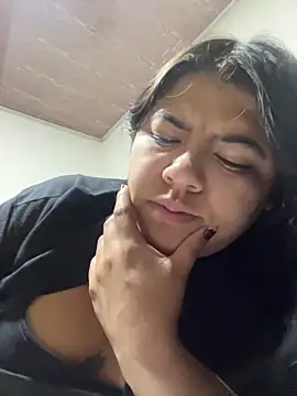 Snapshot of viccky_vick chatting on January 30, 8:32 am viccky vick online show from January 30, 8:32 am