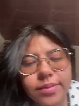 Snapshot of viccky_vick chatting on February 1, 6:40 pm viccky vick online show from February 1, 6:40 pm