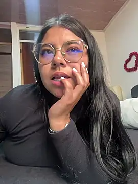 Snapshot of viccky_vick chatting on February 14, 5:46 pm viccky vick online show from February 14, 5:46 pm