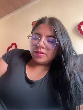 Snapshot of viccky_vick chatting on February 23, 8:22 pm viccky vick online show from February 23, 8:22 pm