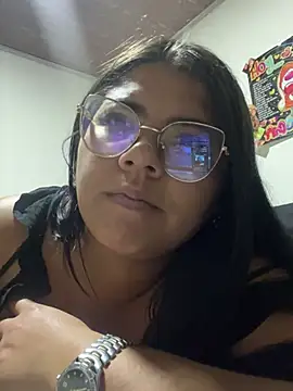 Snapshot of viccky_vick chatting on February 26, 11:41 am viccky vick online show from February 26, 11:41 am