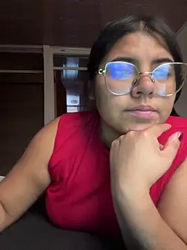 Snapshot of viccky_vick chatting on March 1, 9:59 pm viccky vick online show from March 1, 9:59 pm