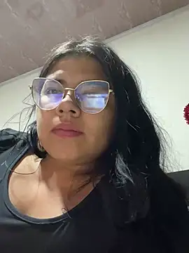 Snapshot of viccky_vick chatting on March 4, 2:06 am viccky vick online show from March 4, 2:06 am