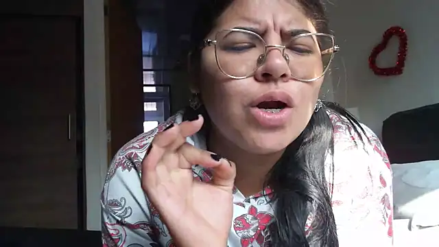 Snapshot of viccky_vick chatting on March 11, 1:45 pm viccky vick online show from March 11, 1:45 pm