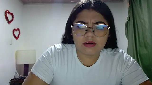 Snapshot of viccky_vick chatting on September 24, 3:43 am viccky vick online show from September 24, 3:43 am