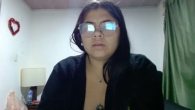 Snapshot of viccky_vick chatting on October 17, 3:20 am viccky vick online show from October 17, 3:20 am