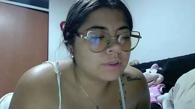 Snapshot of viccky_vick chatting on October 21, 11:38 pm viccky vick online show from October 21, 11:38 pm