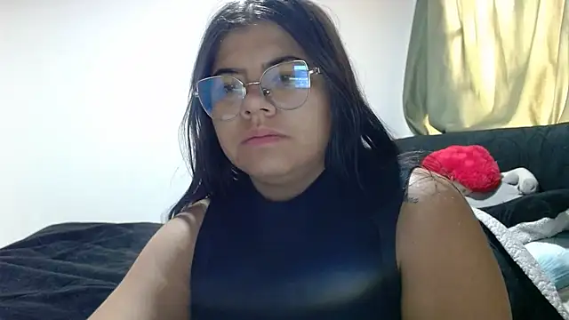 Snapshot of viccky_vick chatting on October 30, 3:35 pm viccky vick online show from October 30, 3:35 pm