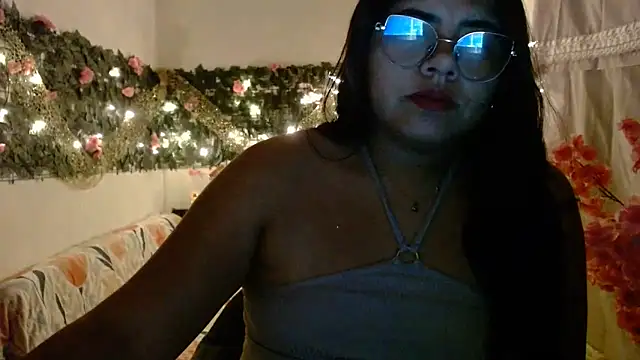 Snapshot of viccky_vick chatting on November 28, 6:16 am viccky vick online show from November 28, 6:16 am