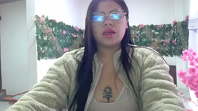 Snapshot of viccky_vick chatting on November 30, 9:41 pm viccky vick online show from November 30, 9:41 pm