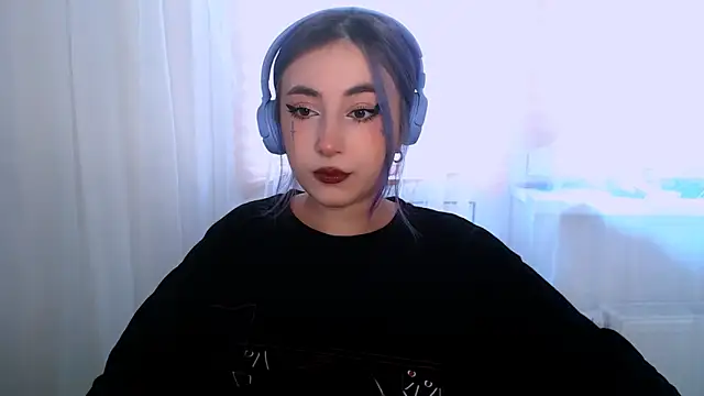 purplewitch online show from October 29, 7:32 am