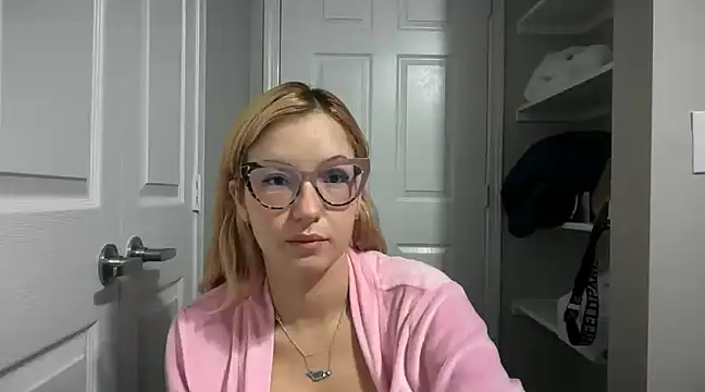Snapshot of Mermaid-hana chatting on February 1, 7:15 am Mermaid-hana online show from February 1, 7:15 am
