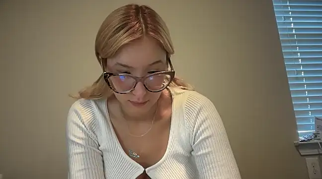 Snapshot of Mermaid-hana chatting on February 13, 2:42 pm Mermaid-hana online show from February 13, 2:42 pm