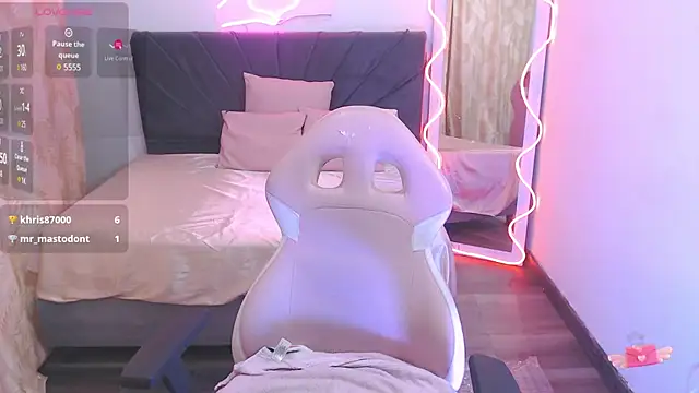 palmerfox tay online show from March 11, 10:31 pm