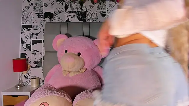 LucyRosse online show from March 30, 11:33 am