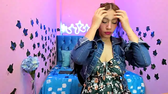 Snapshot of IZZY_BEAUTIFUL chatting on March 14, 10:05 pm IZZY BEAUTIFUL online show from March 14, 10:05 pm
