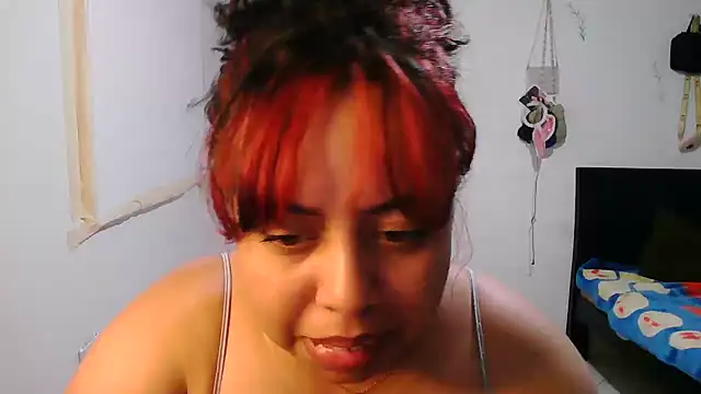 alexandraluv online show from November 24, 11:59 pm