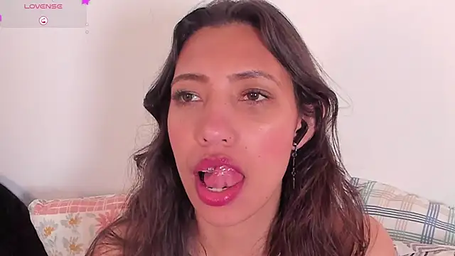 Miss veronicaa2 online show from March 21, 5:12 pm