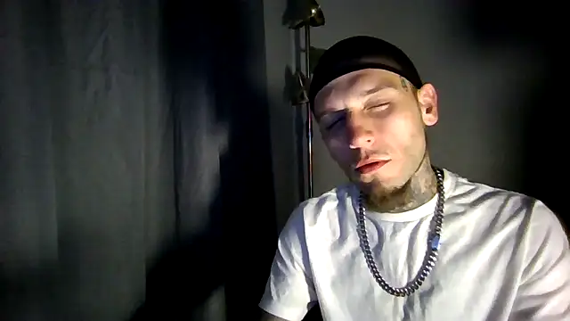 cruz815 online show from November 1, 2:35 am