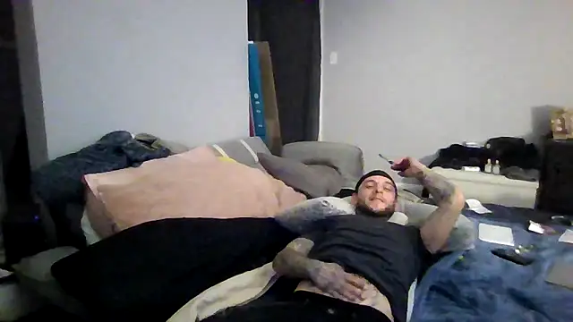 cruz815 online show from December 14, 3:34 am