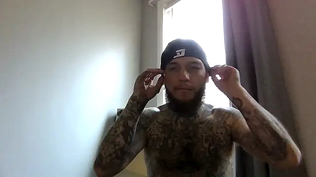 cruz815 online show from March 18, 1:36 pm