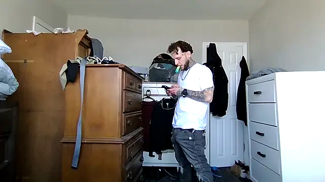 cruz815 online show from April 3, 6:28 pm