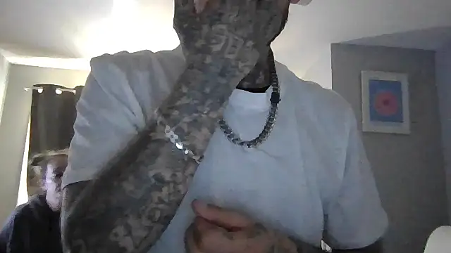 cruz815 online show from April 7, 3:12 pm