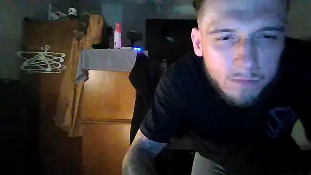 cruz815 online show from April 17, 8:28 am