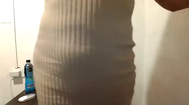 MirandaLatinaLovely online show from March 22, 2:27 am