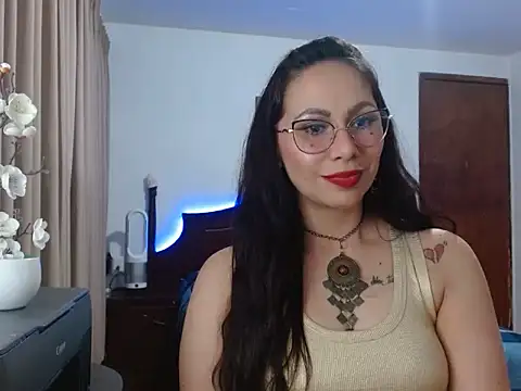 AloLovely  online show from March 21, 12:59 am