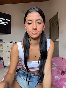 eva roseee online show from April 14, 4:02 pm