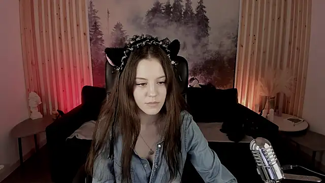 Snapshot of MilaStoyne chatting on February 12, 8:59 am MilaStoyne online show from February 12, 8:59 am