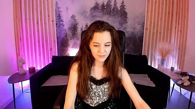 Snapshot of MilaStoyne chatting on February 24, 2:40 am MilaStoyne online show from February 24, 2:40 am