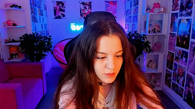 Snapshot of MilaStoyne chatting on March 6, 5:57 am MilaStoyne online show from March 6, 5:57 am