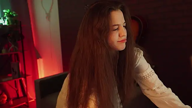 Snapshot of MilaStoyne chatting on March 13, 6:05 am MilaStoyne online show from March 13, 6:05 am