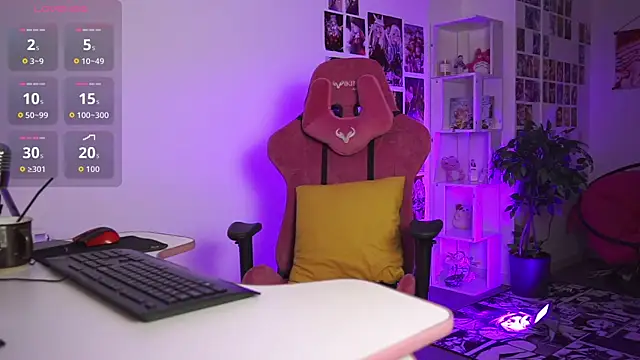 Snapshot of MilaStoyne chatting on September 12, 6:24 am MilaStoyne online show from September 12, 6:24 am