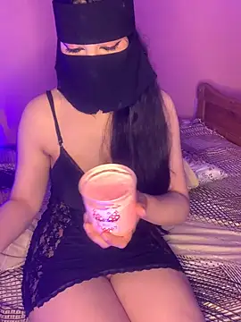 Snapshot of Shamss chatting on March 22, 3:53 pm Shamss online show from March 22, 3:53 pm